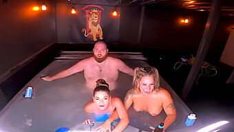 Kendra Heart Et Misty Meaner Dans Un Trio Chaud Avec Une Femme