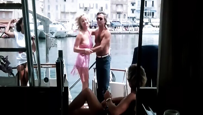 Retro Francuskie Porno: Najgorętsze Chwile Z St. Tropez.